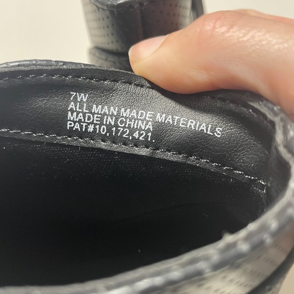 Lane Bryant Women Ankle Boot Black Dual Zip Inside Wedge Heel Almond Toe Size 7W - Picture 5 of 8